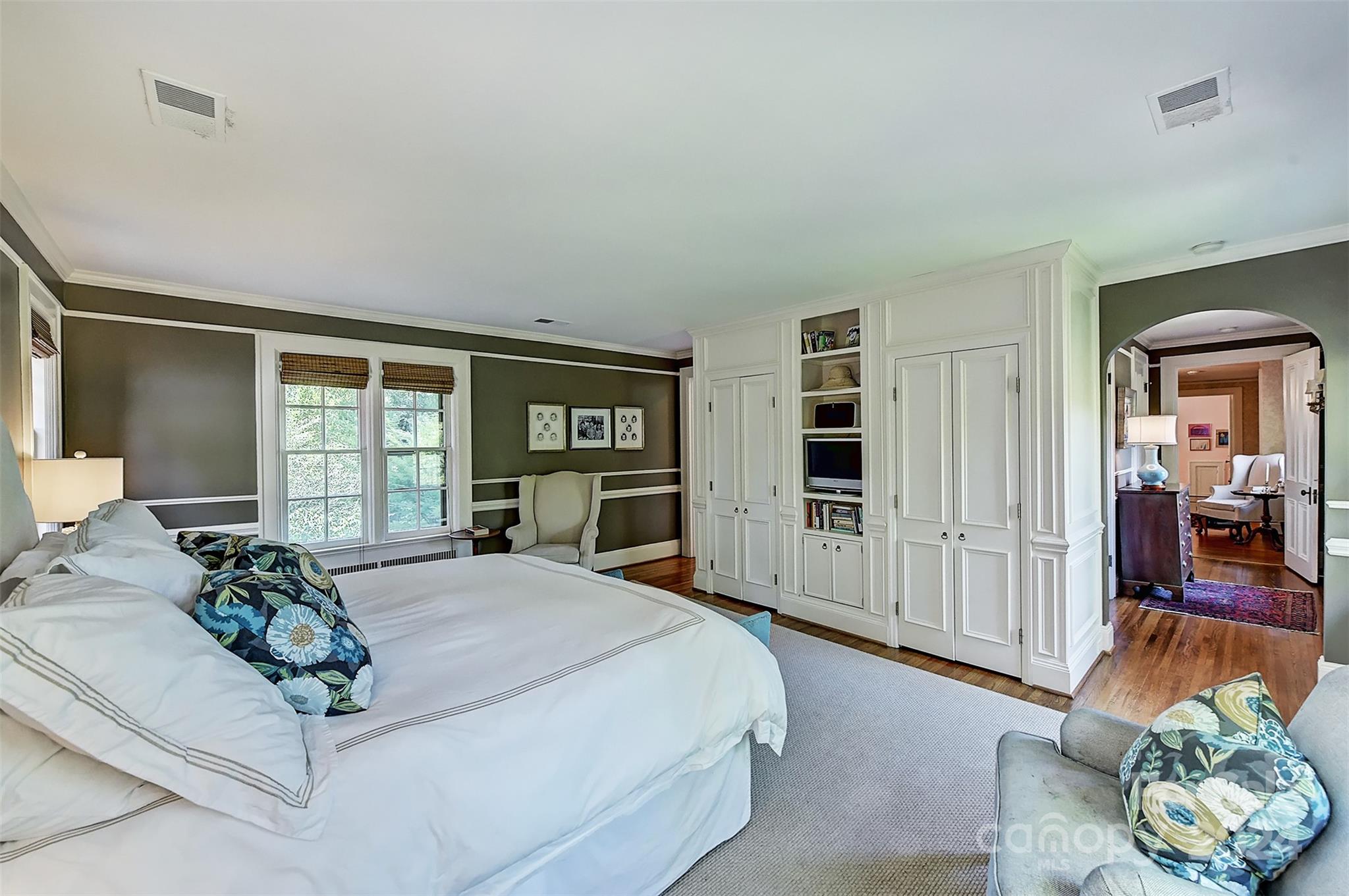 1800 Pinewood Circle Charlotte NC 28211