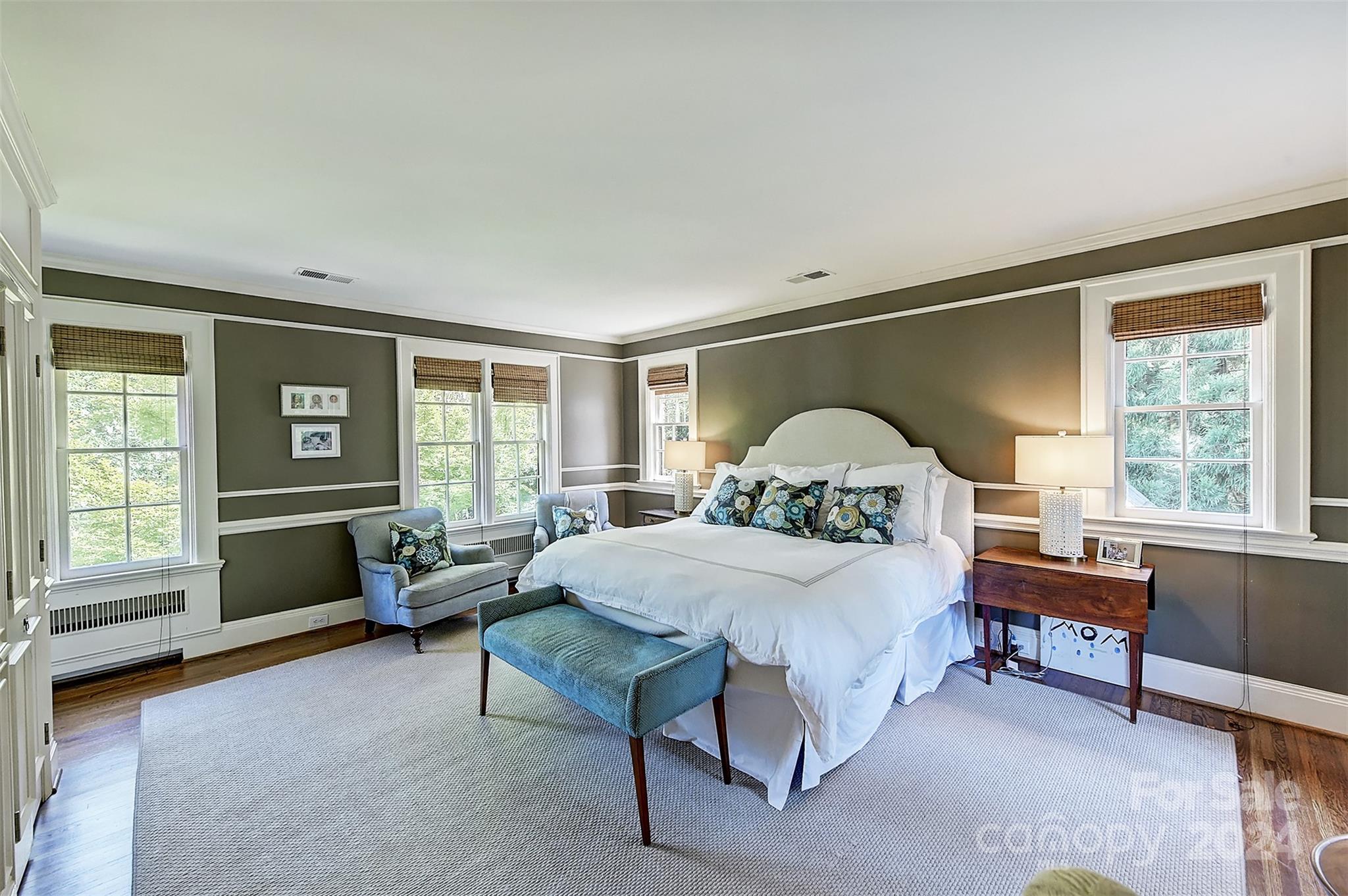 1800 Pinewood Circle Charlotte NC 28211