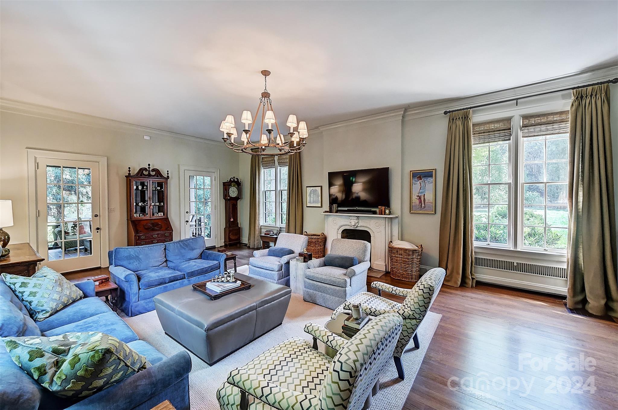 1800 Pinewood Circle Charlotte NC 28211