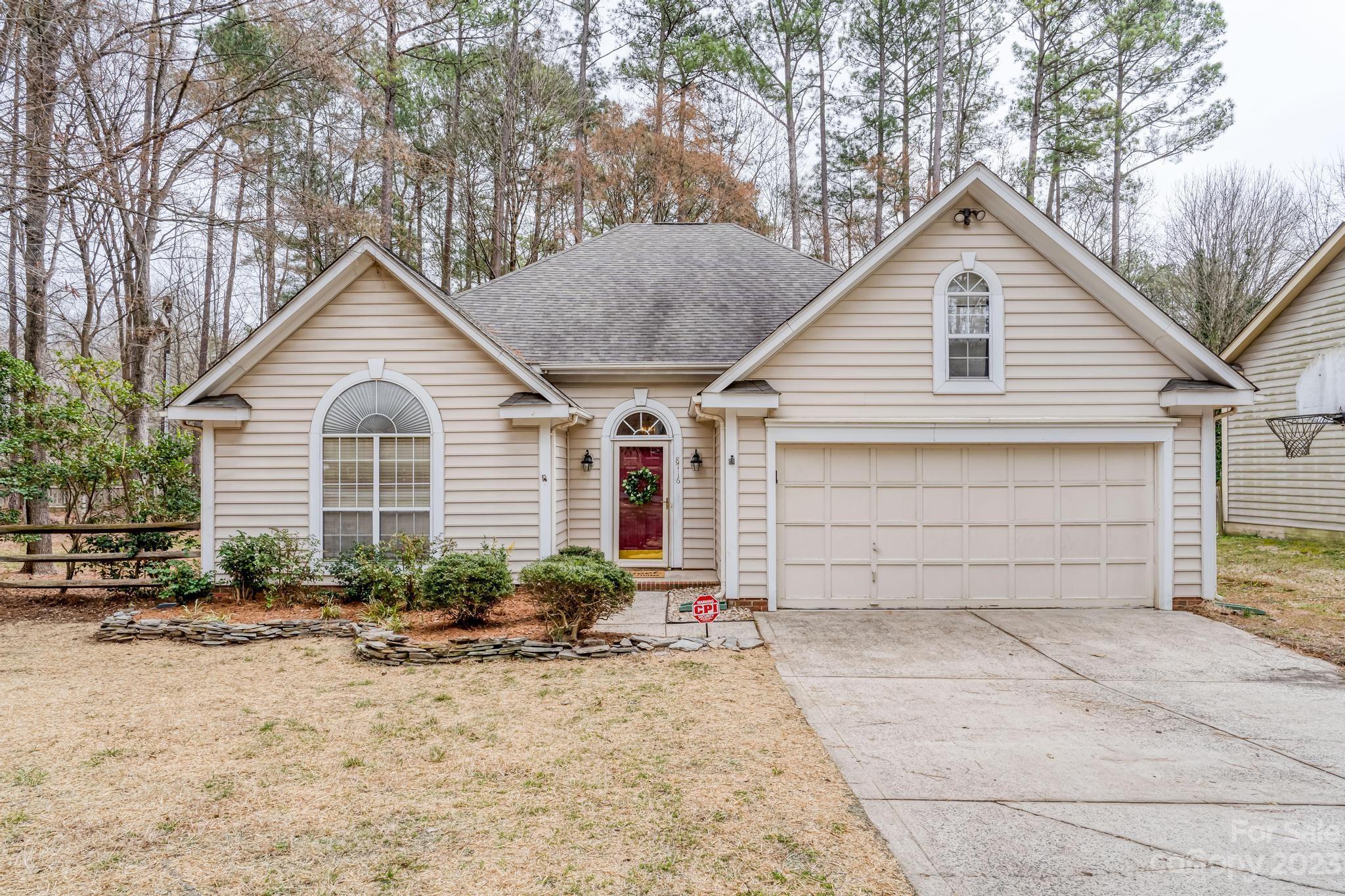 8716 Copenhagen Lane Charlotte NC 28216
