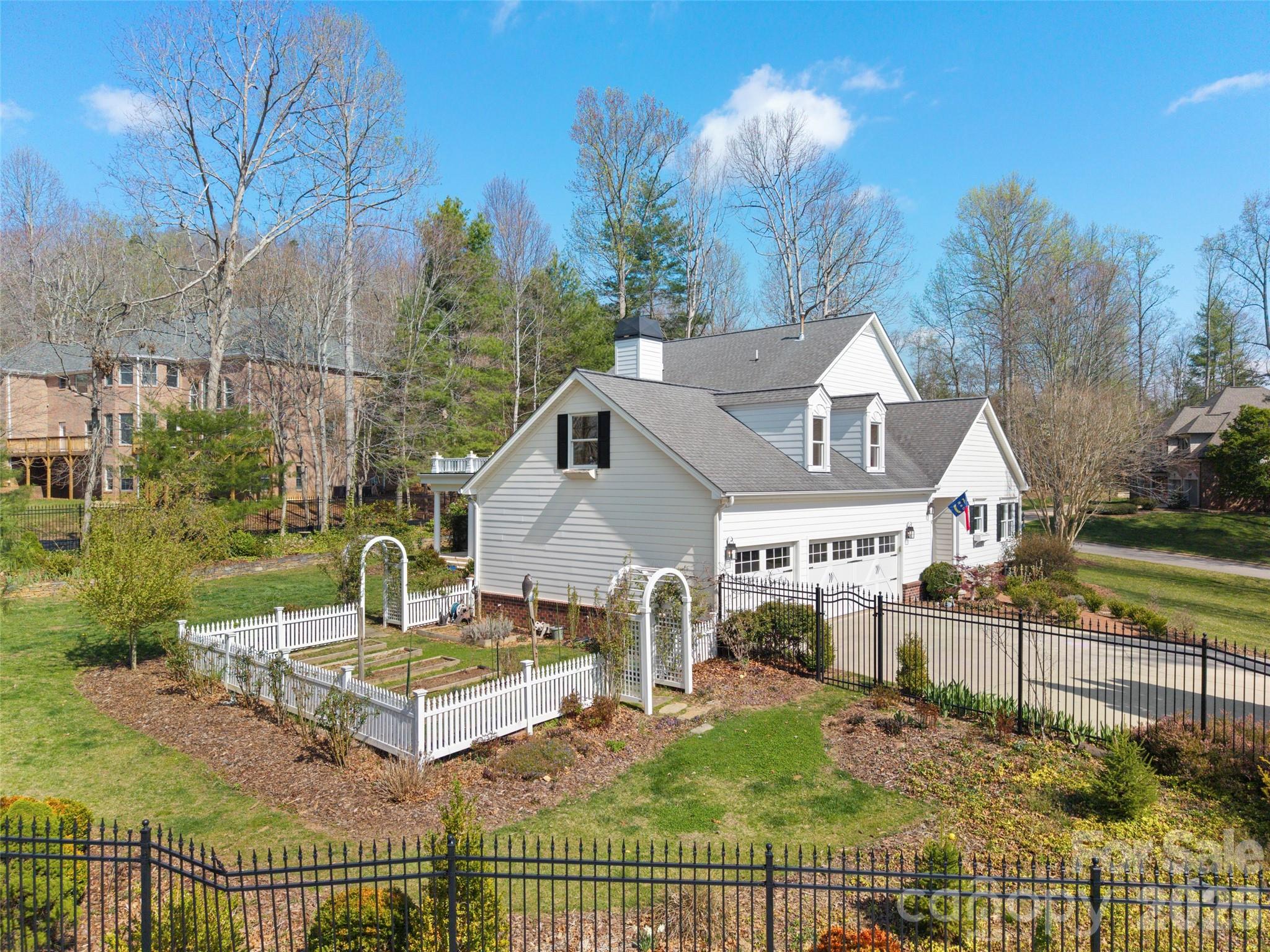 604 Holt Lane Asheville NC 28803