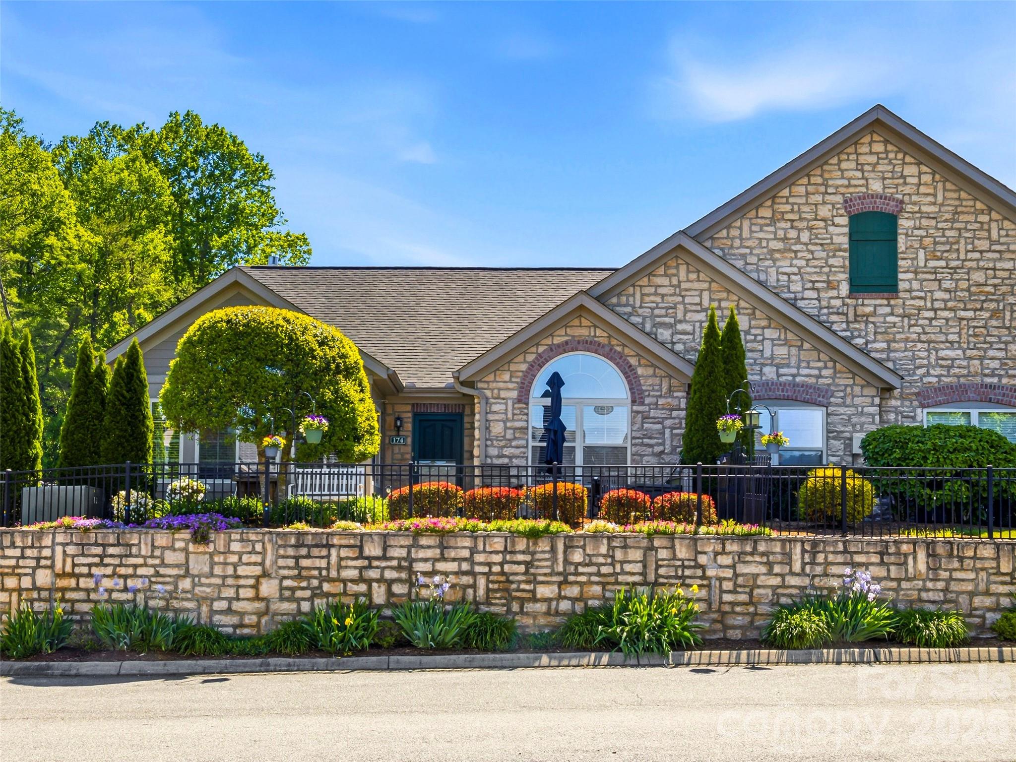 174 Summerfield Place Flat Rock NC 28731