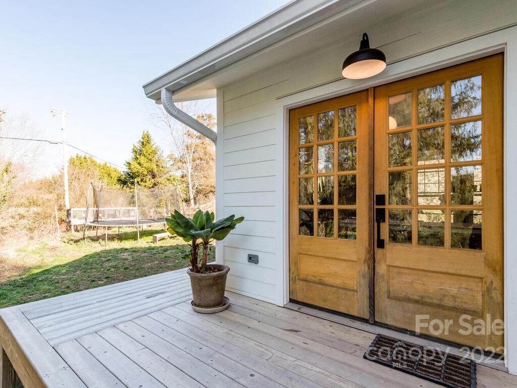 15 Juno Drive Asheville NC 28806