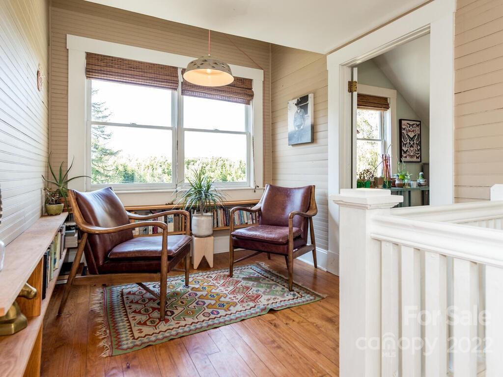15 Juno Drive Asheville NC 28806