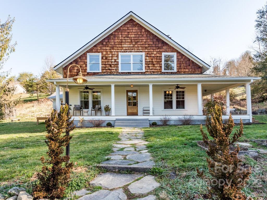 15 Juno Drive Asheville NC 28806