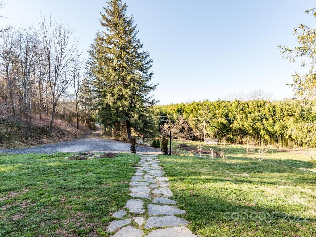 15 Juno Drive Asheville NC 28806