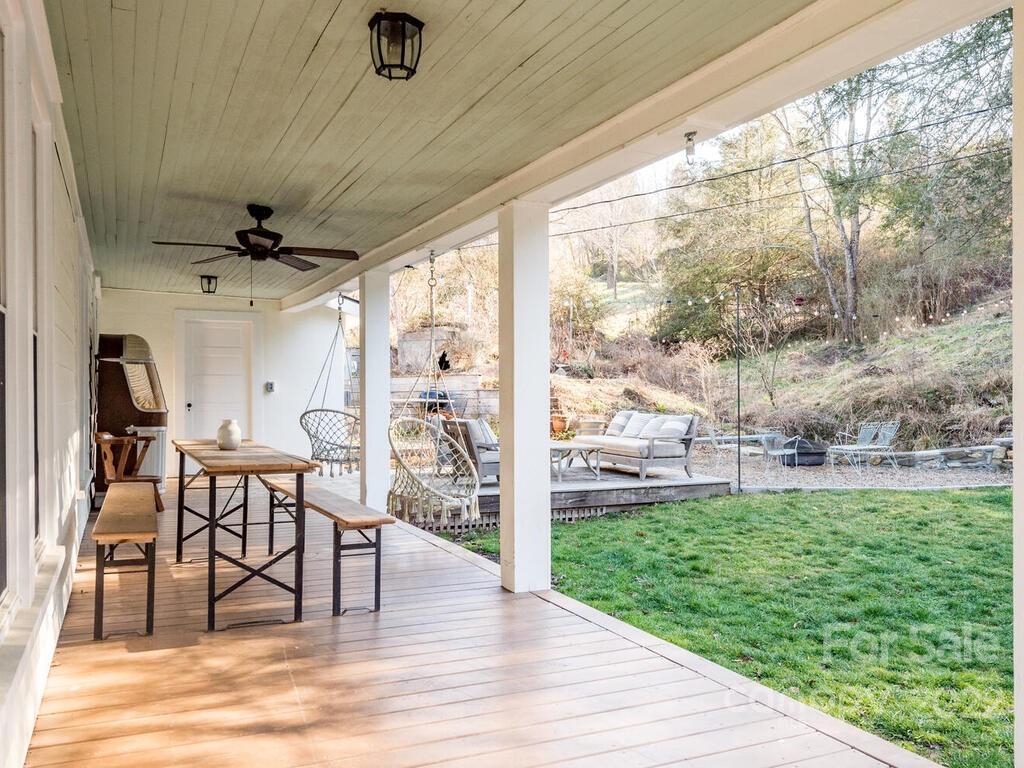 15 Juno Drive Asheville NC 28806