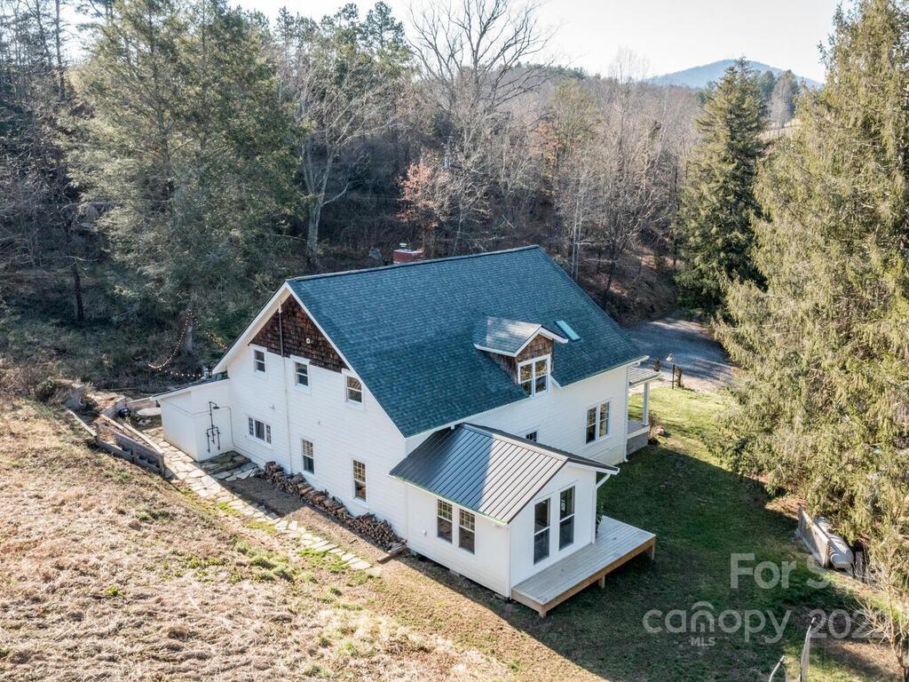 15 Juno Drive Asheville NC 28806