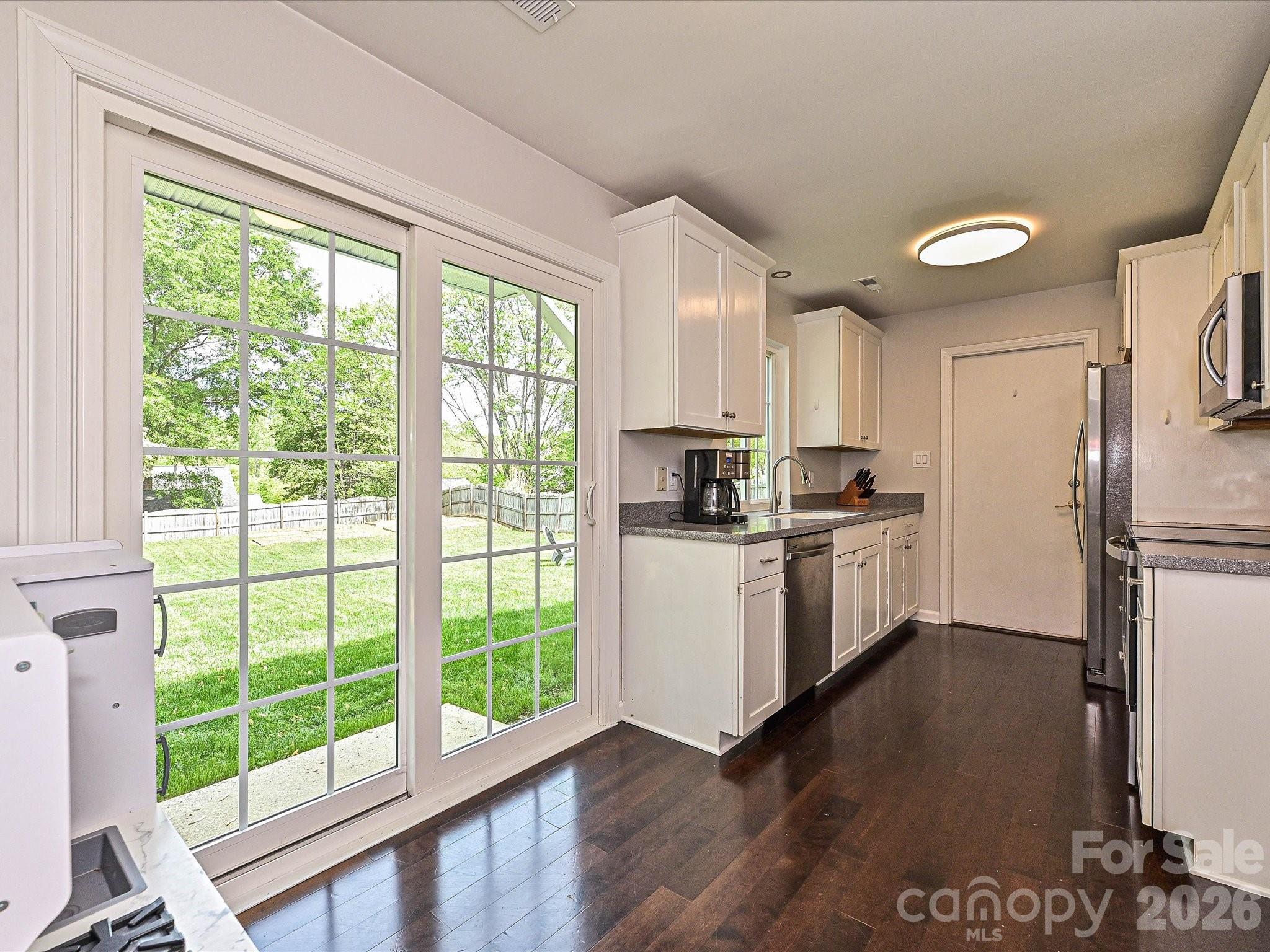 1616 English Knoll Drive Matthews NC 28105