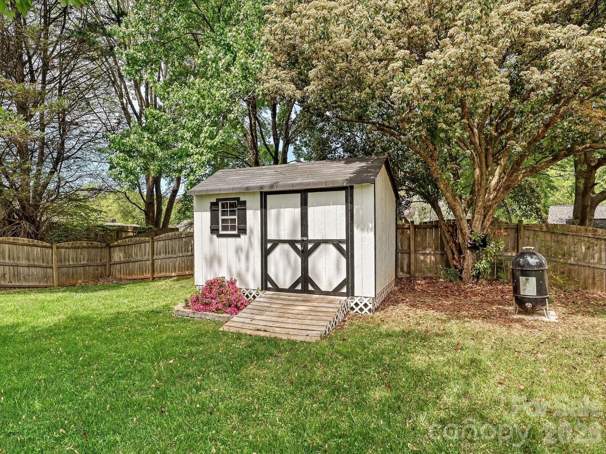 1616 English Knoll Drive Matthews NC 28105