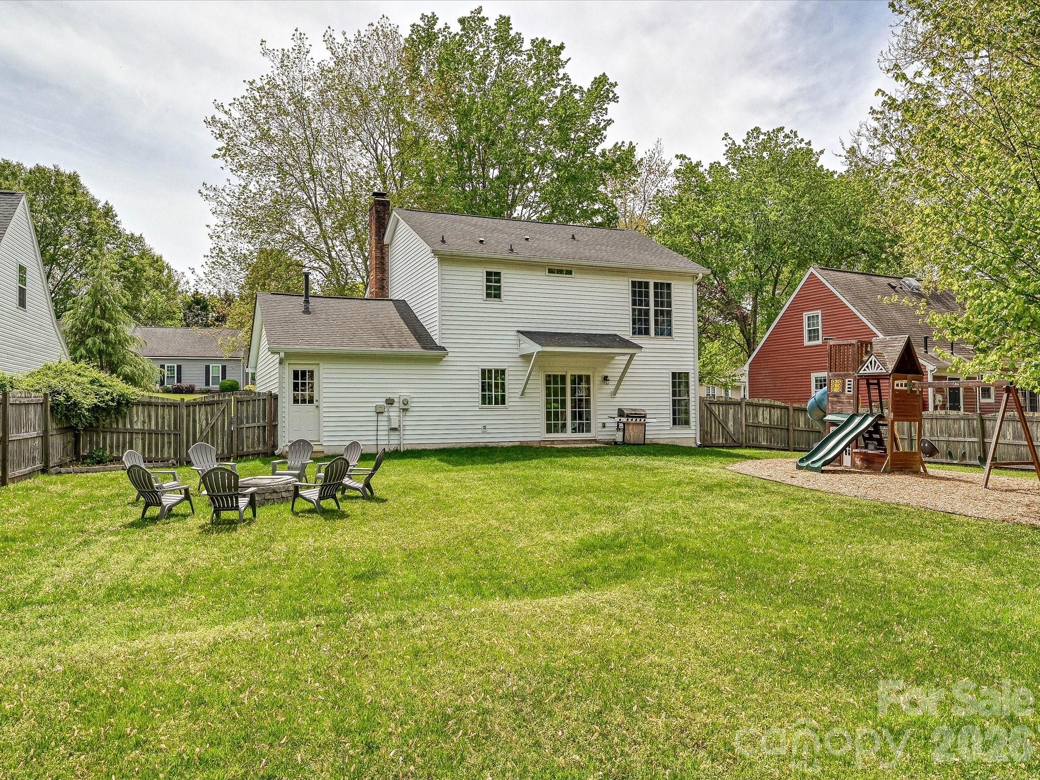 1616 English Knoll Drive Matthews NC 28105