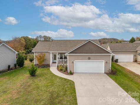 457 Riverwind Drive Hendersonville NC 28739