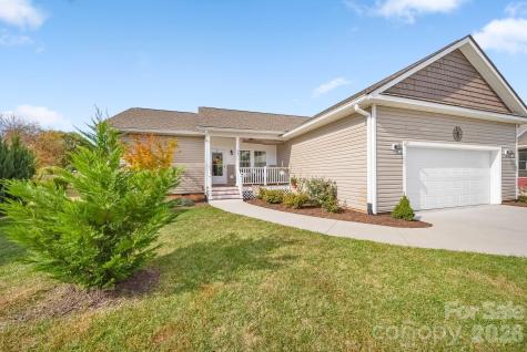 457 Riverwind Drive Hendersonville NC 28739