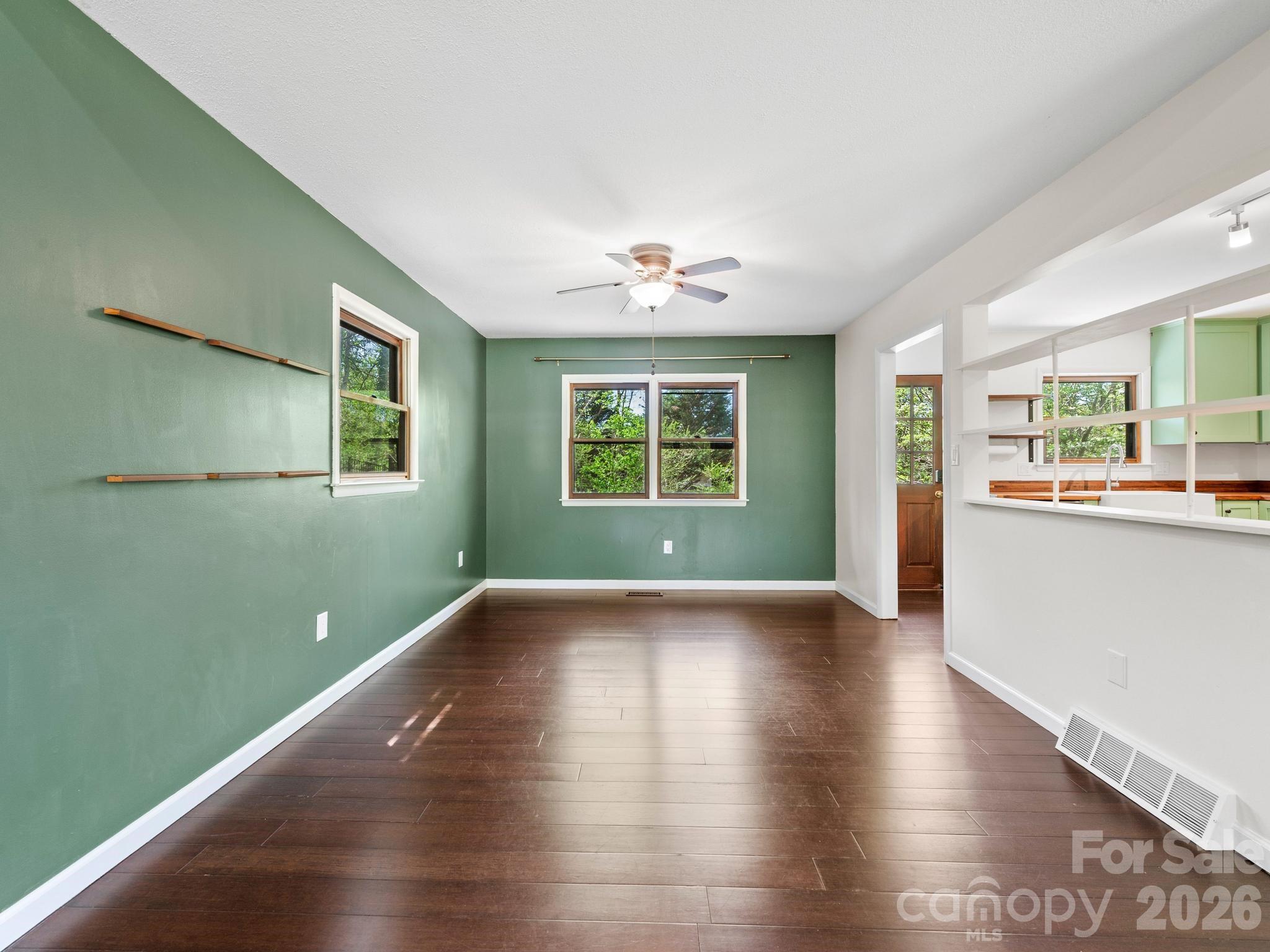 21 Dogwood Grove Asheville NC 28805