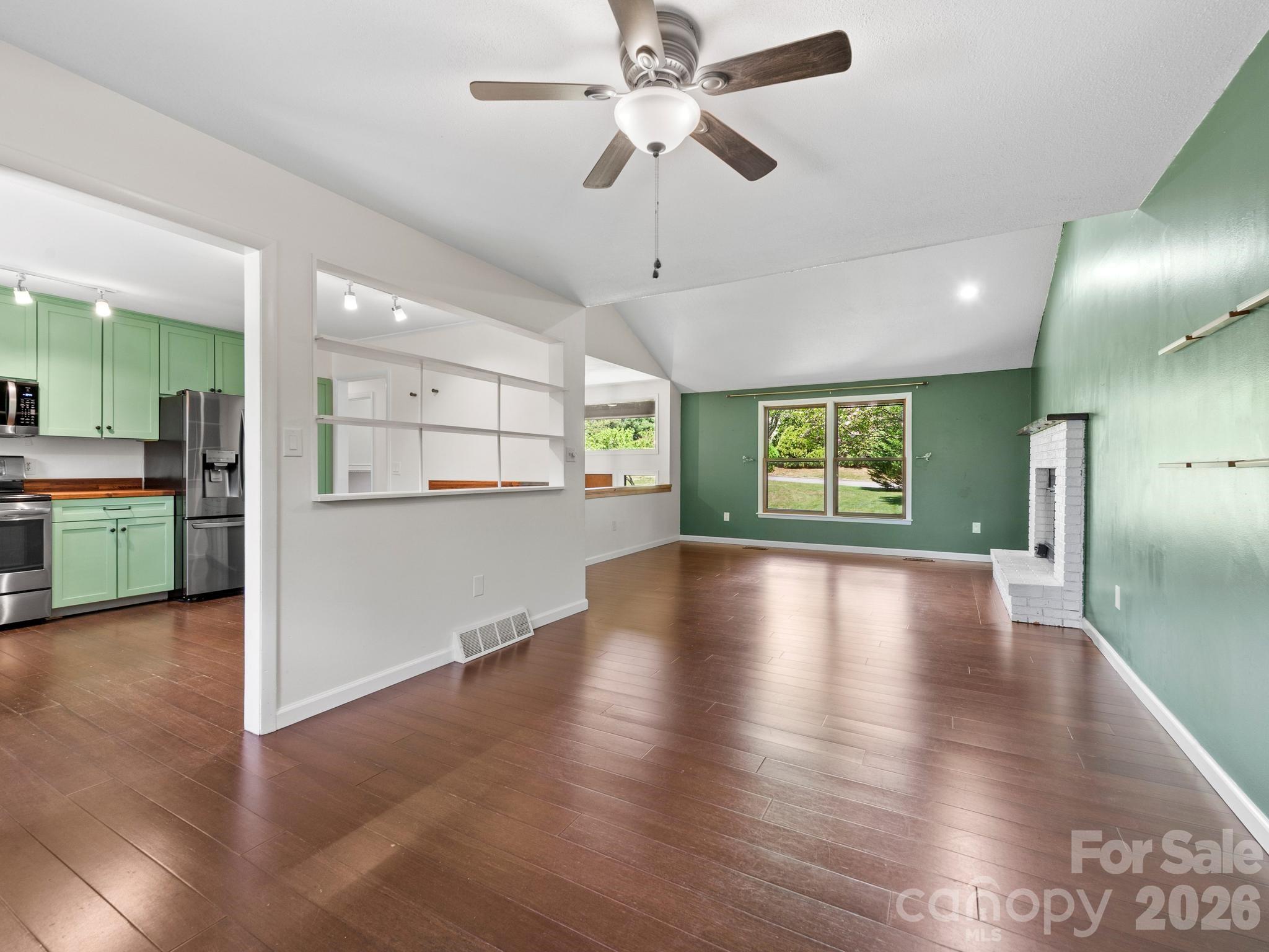 21 Dogwood Grove Asheville NC 28805