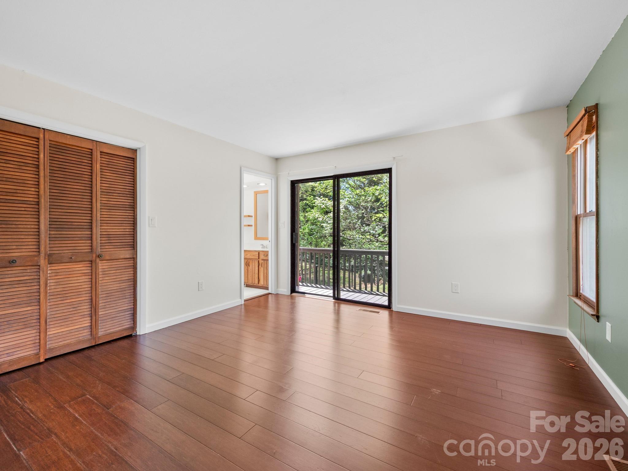 21 Dogwood Grove Asheville NC 28805