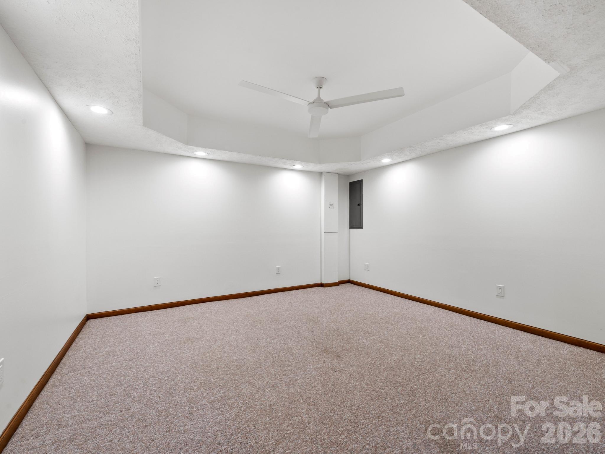 21 Dogwood Grove Asheville NC 28805