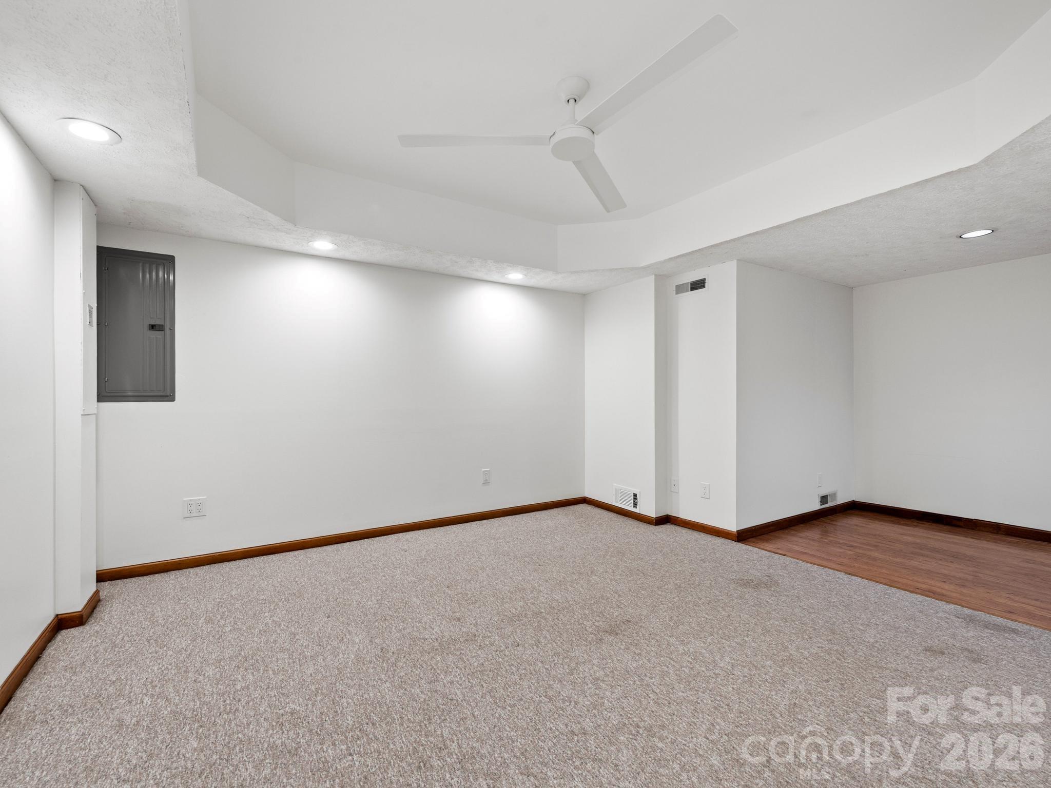 21 Dogwood Grove Asheville NC 28805