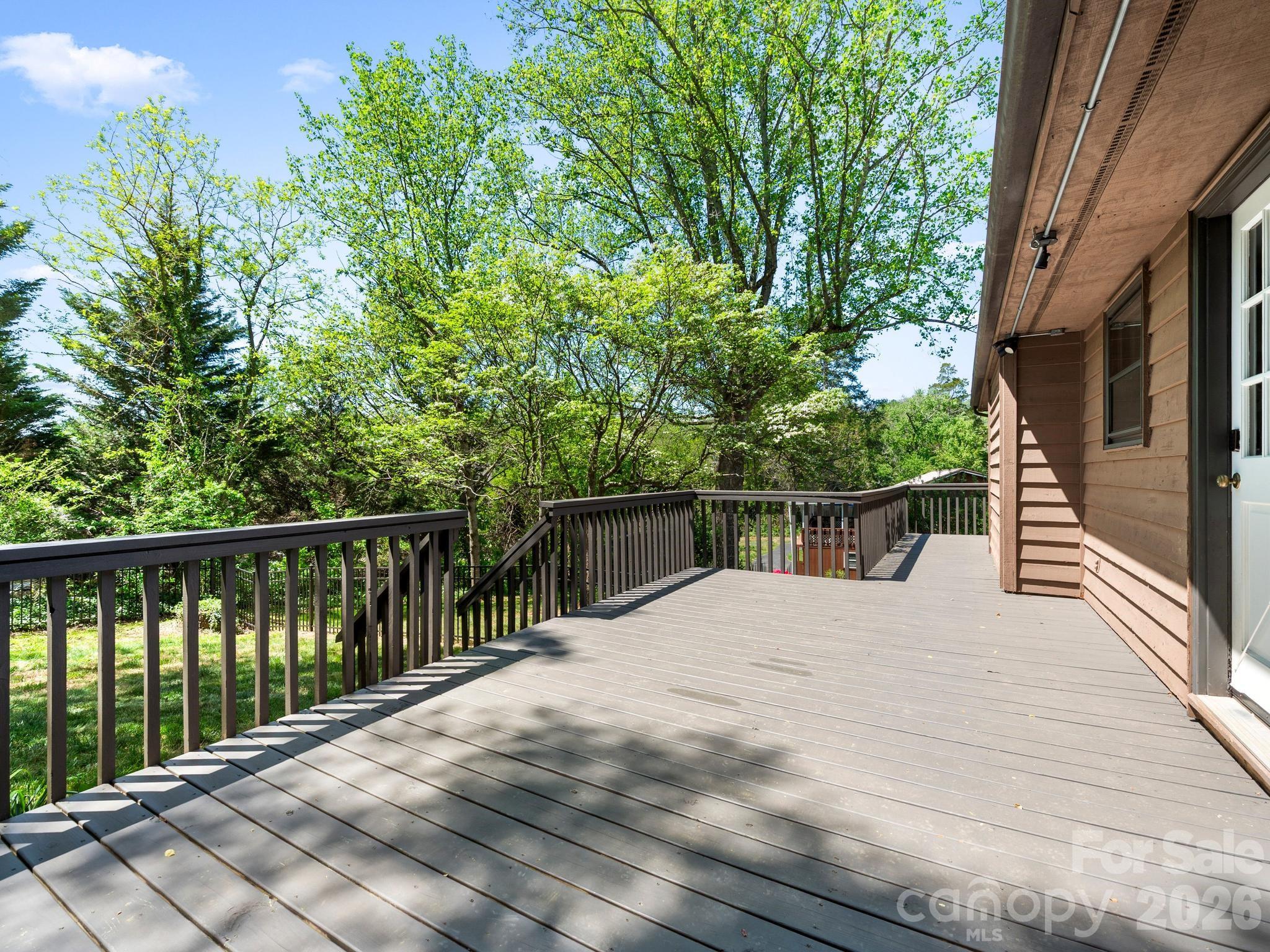 21 Dogwood Grove Asheville NC 28805