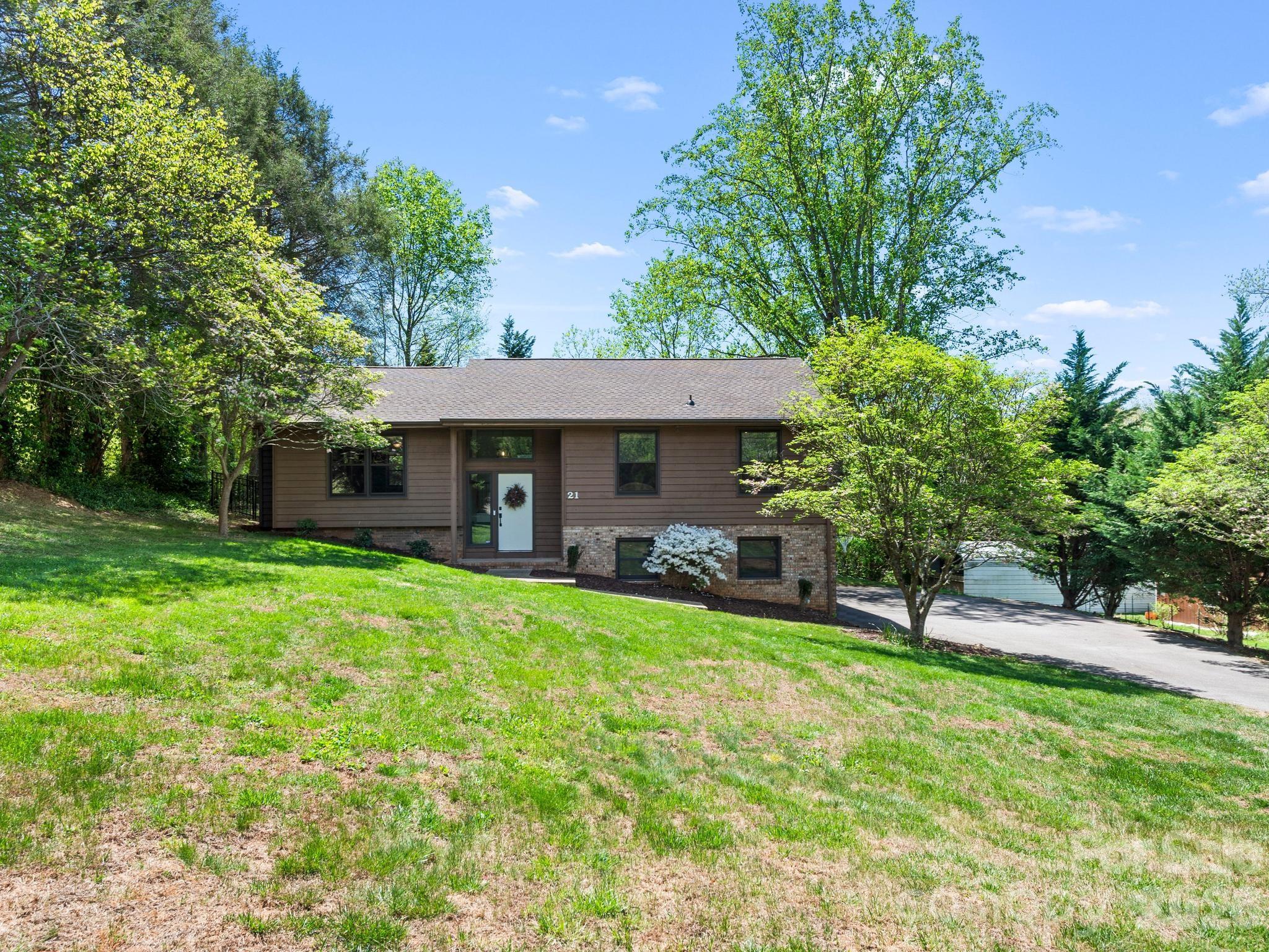 21 Dogwood Grove Asheville NC 28805