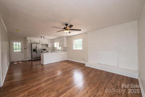 3398 Shamrock Heights Hudson NC 28638