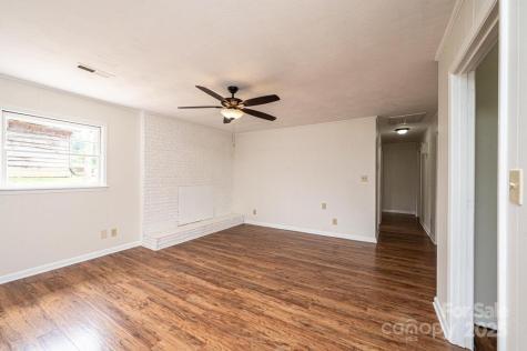 3398 Shamrock Heights Hudson NC 28638