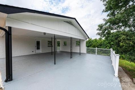 3398 Shamrock Heights Hudson NC 28638