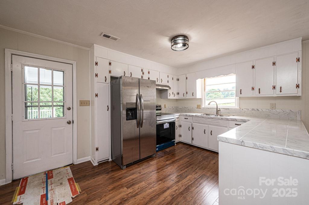 3398 Shamrock Heights Hudson NC 28638