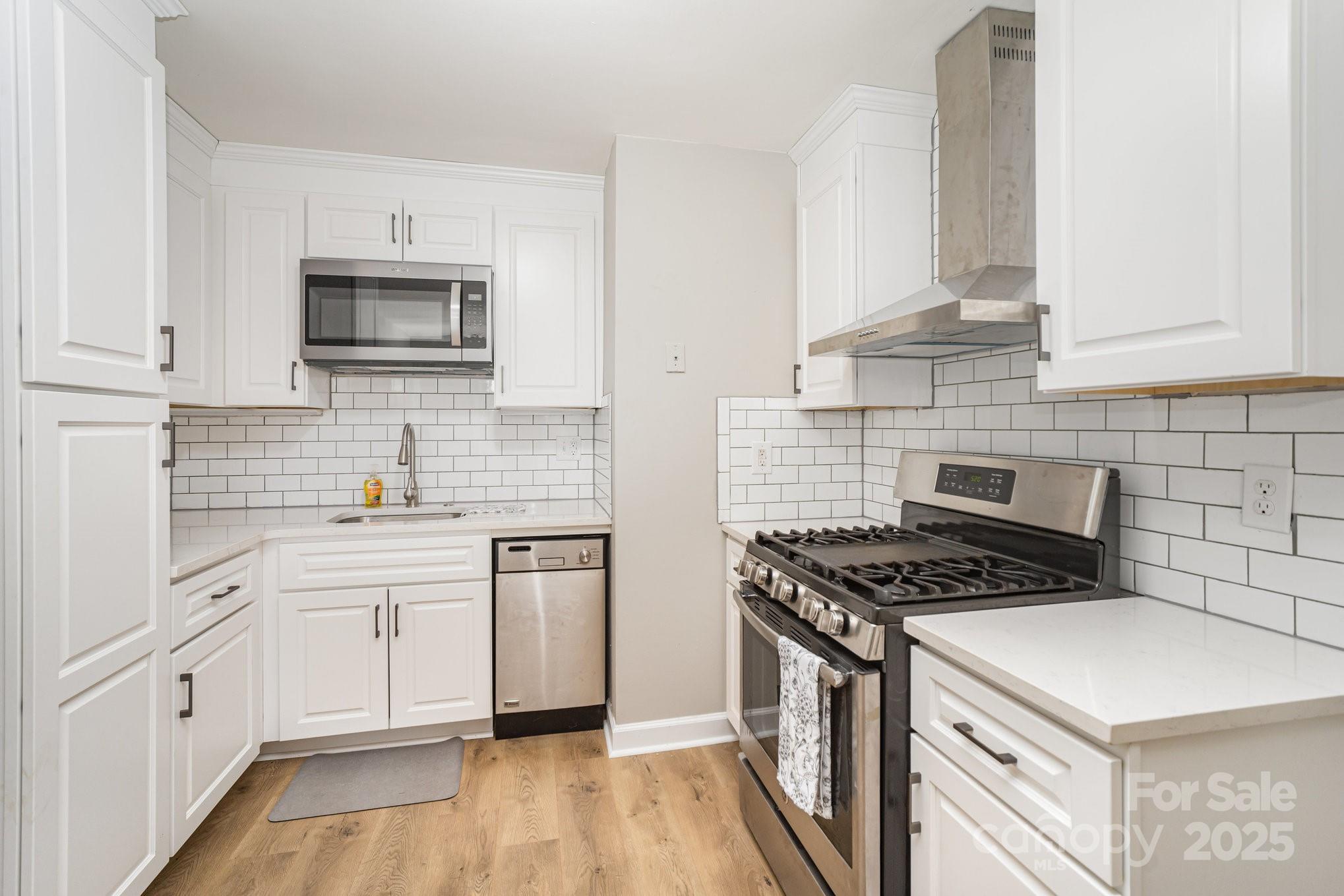 4209 Donnybrook Place Charlotte NC 28205