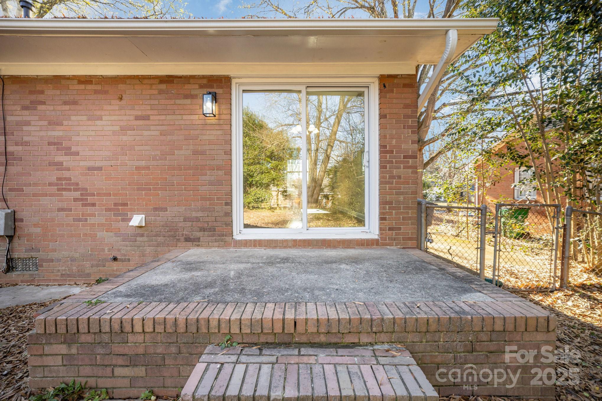 4209 Donnybrook Place Charlotte NC 28205