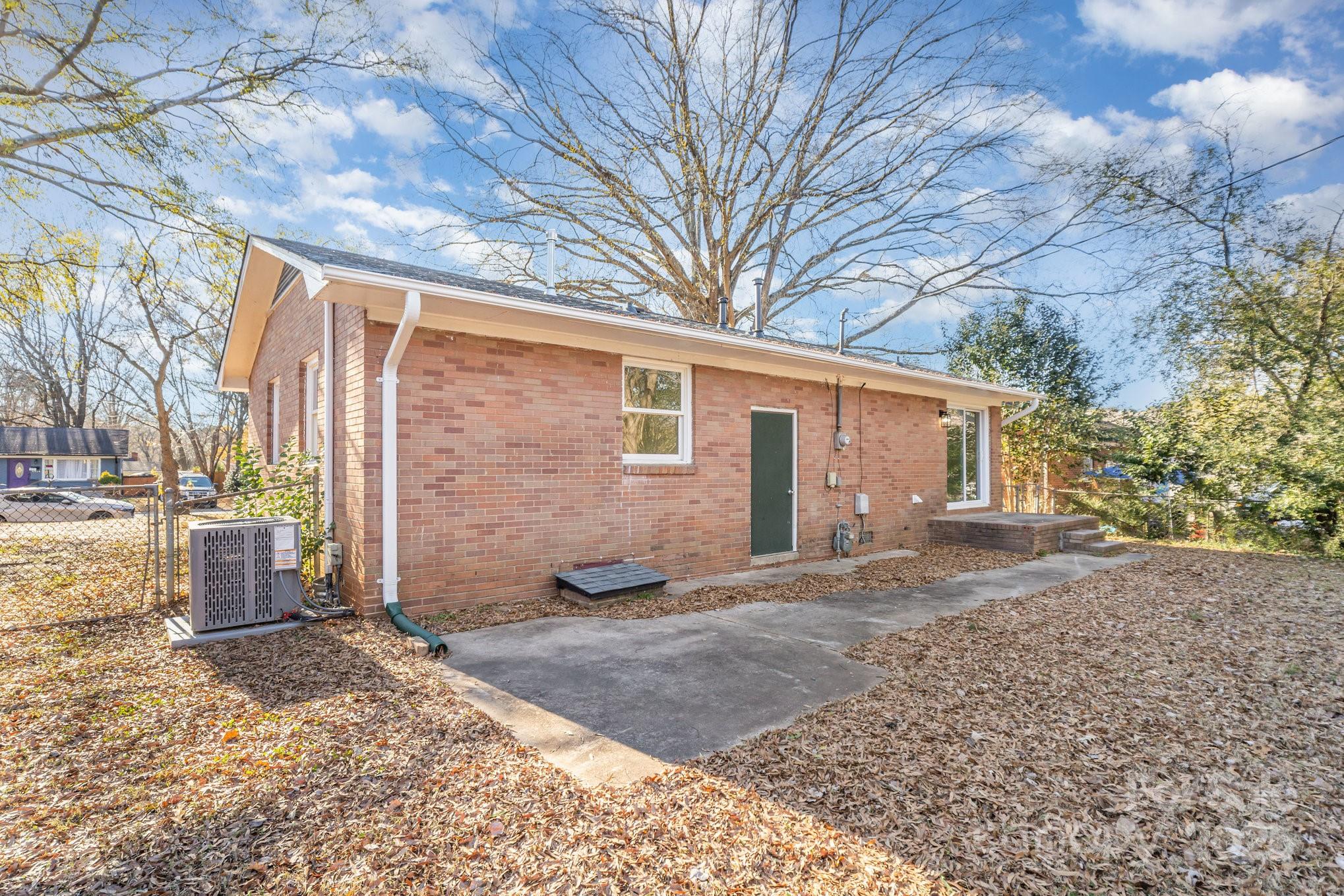 4209 Donnybrook Place Charlotte NC 28205