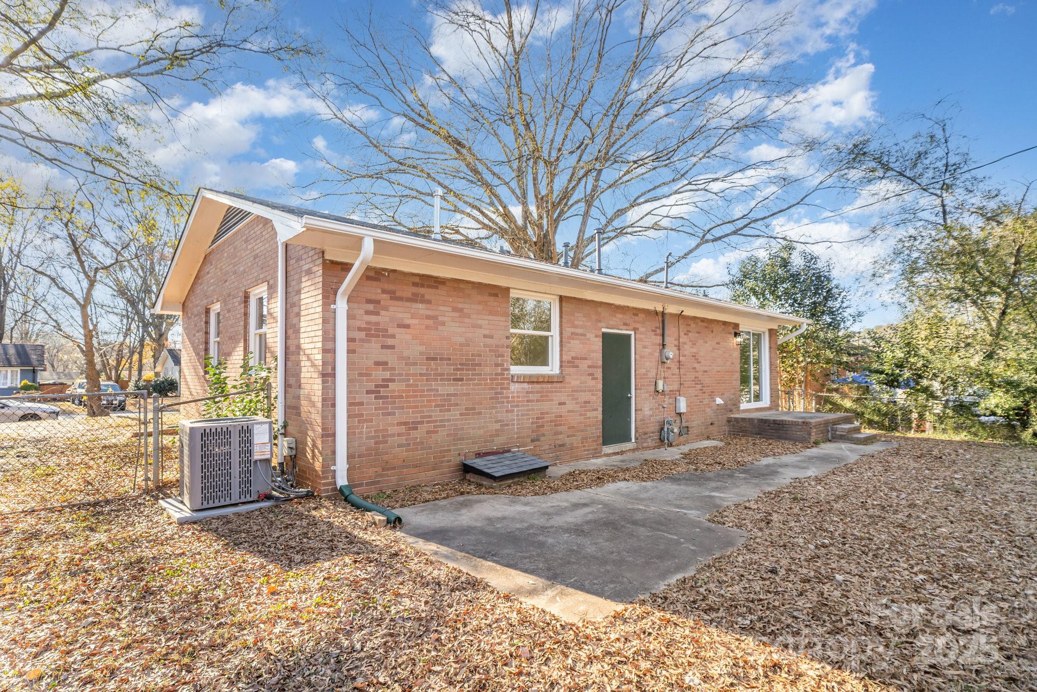 4209 Donnybrook Place Charlotte NC 28205