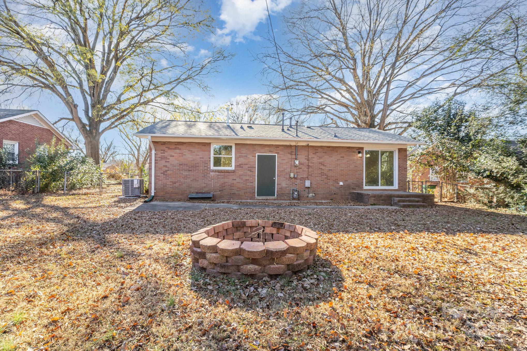 4209 Donnybrook Place Charlotte NC 28205