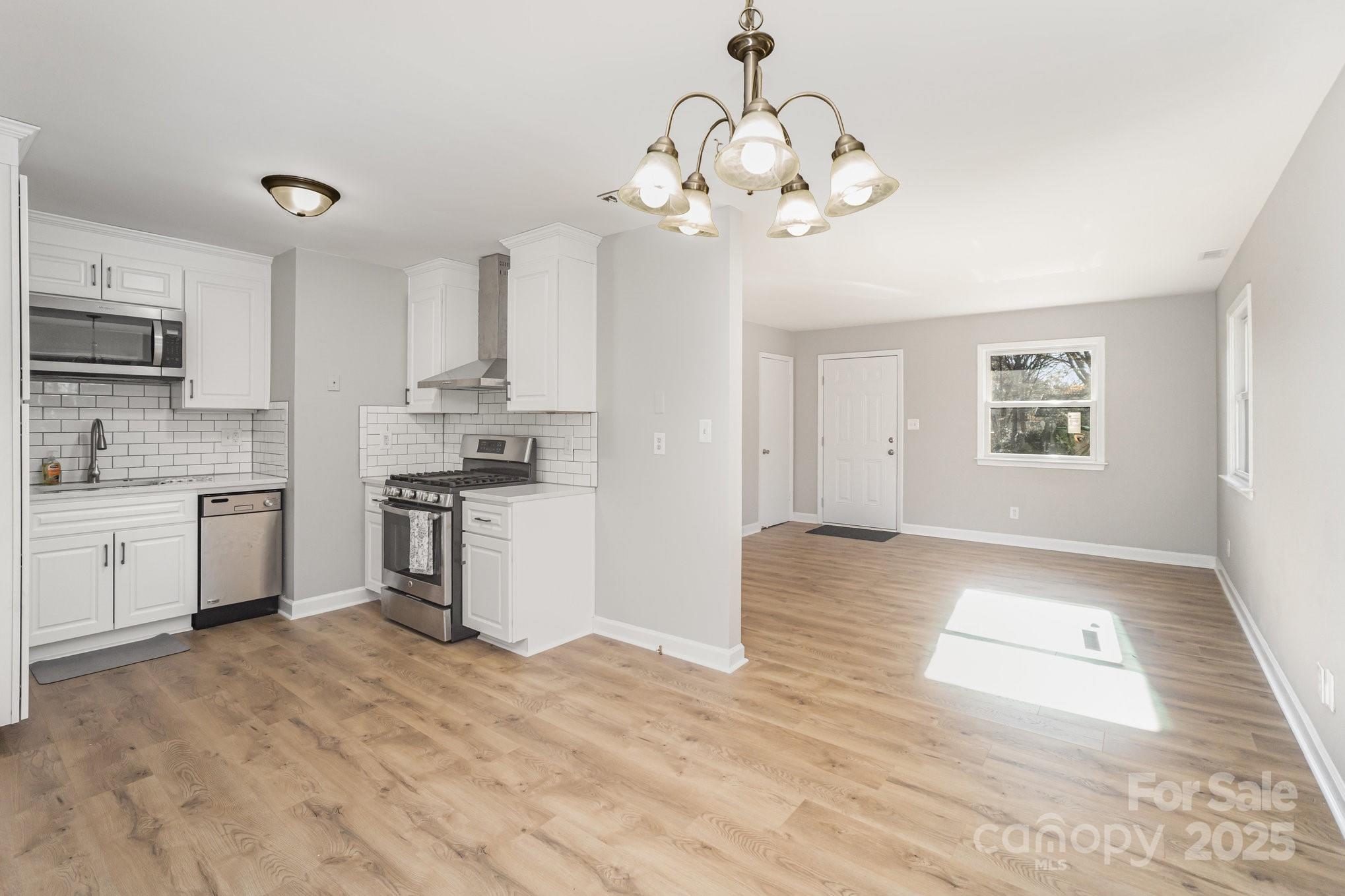 4209 Donnybrook Place Charlotte NC 28205