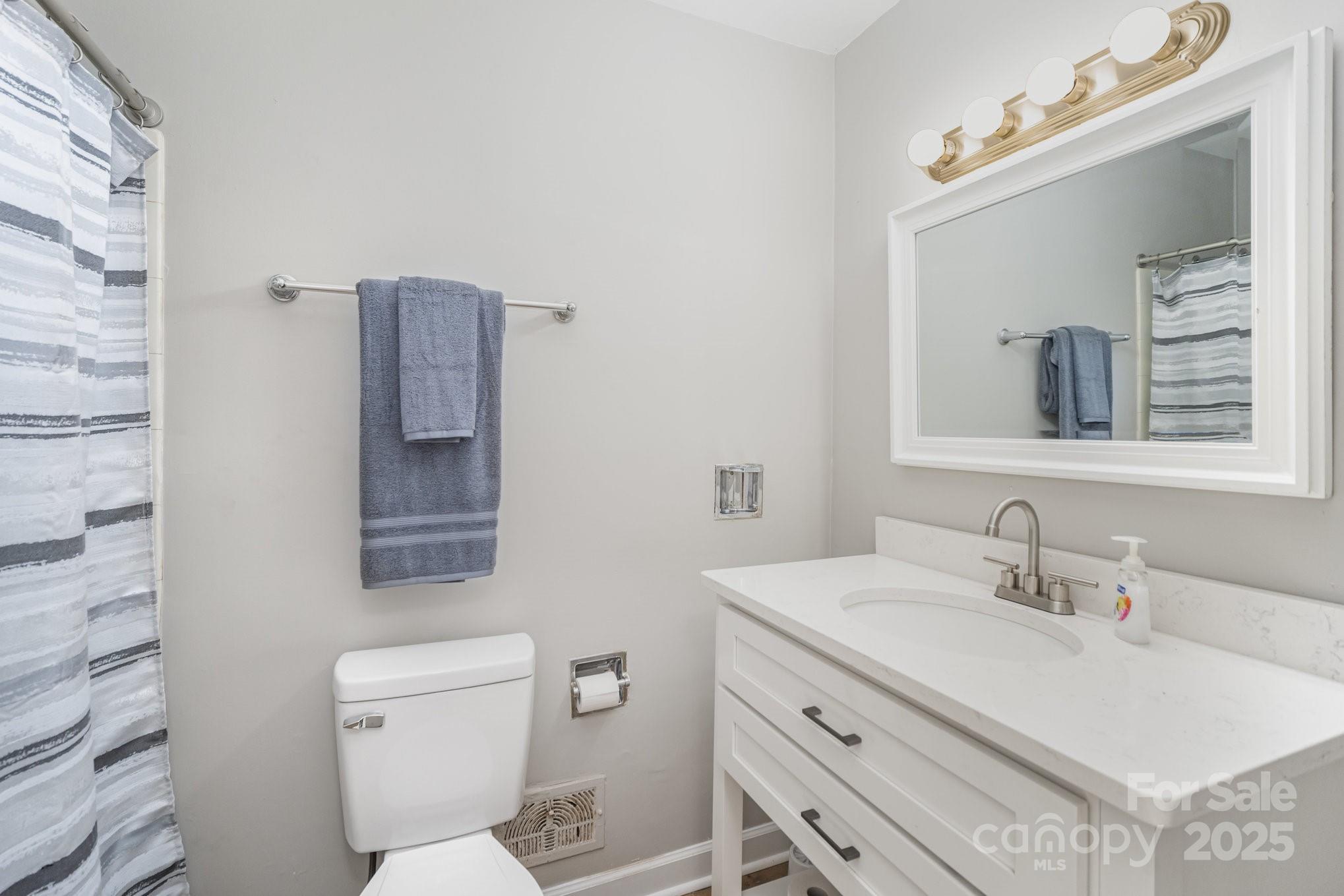 4209 Donnybrook Place Charlotte NC 28205