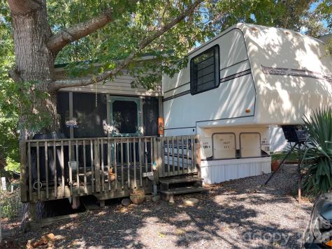 112 Deerfield Drive New London NC 28127