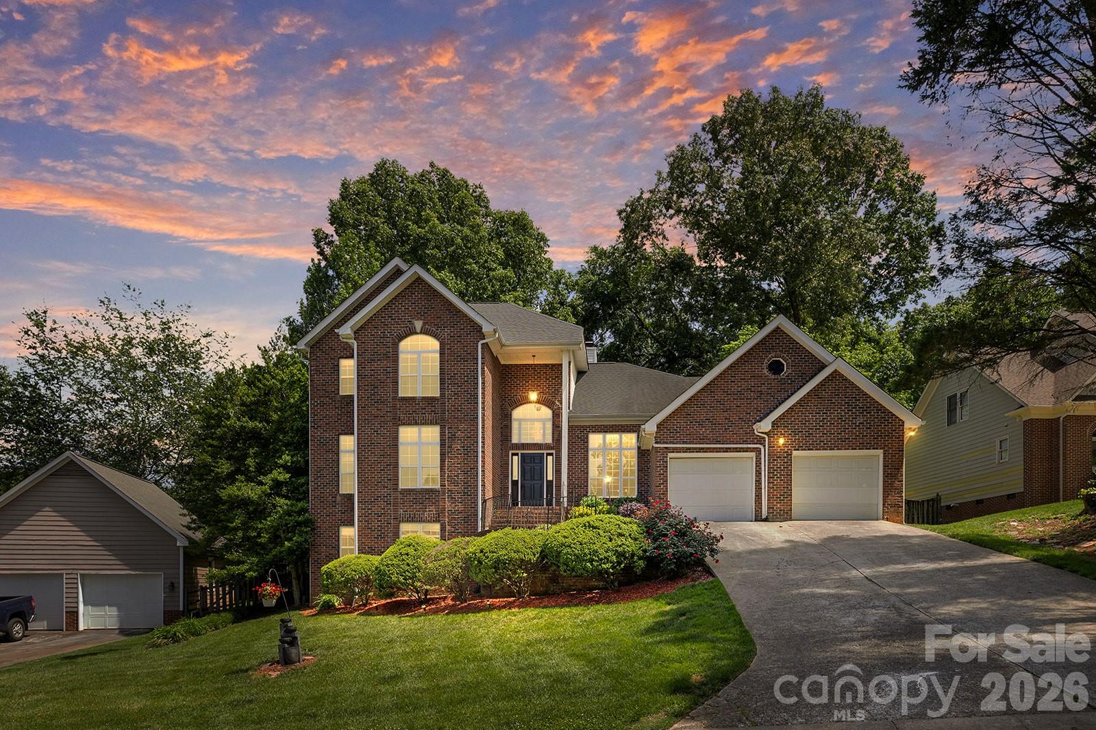9111 Brocklehurst Lane Charlotte NC 28215