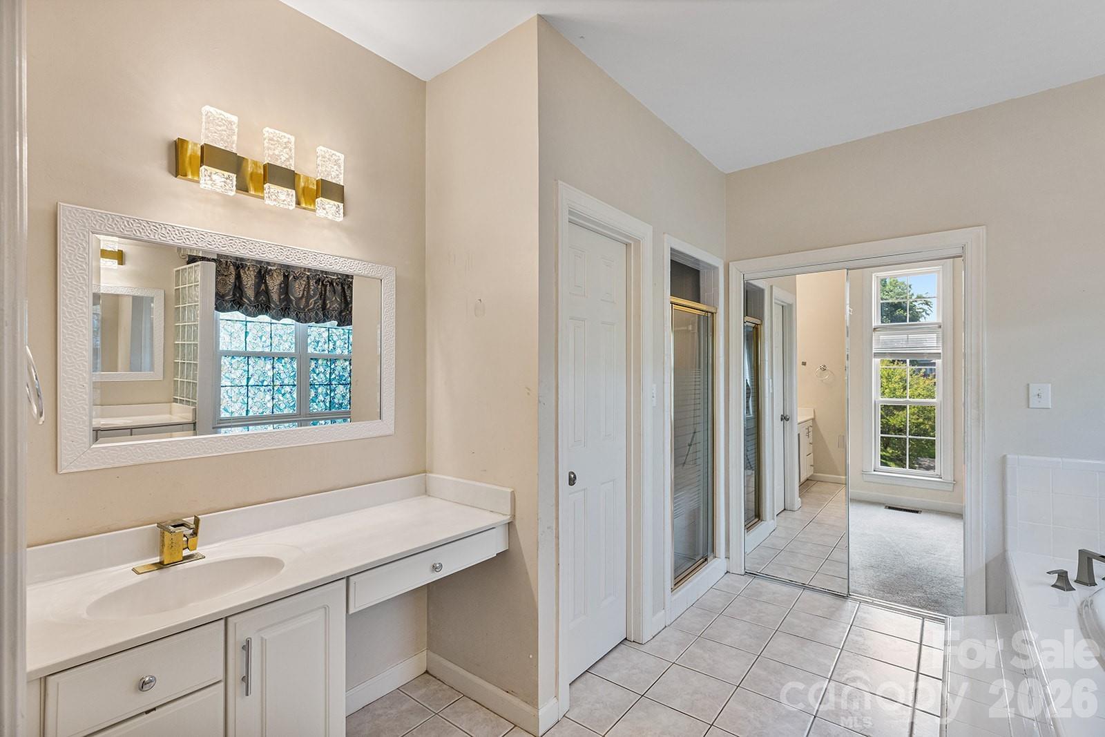 9111 Brocklehurst Lane Charlotte NC 28215