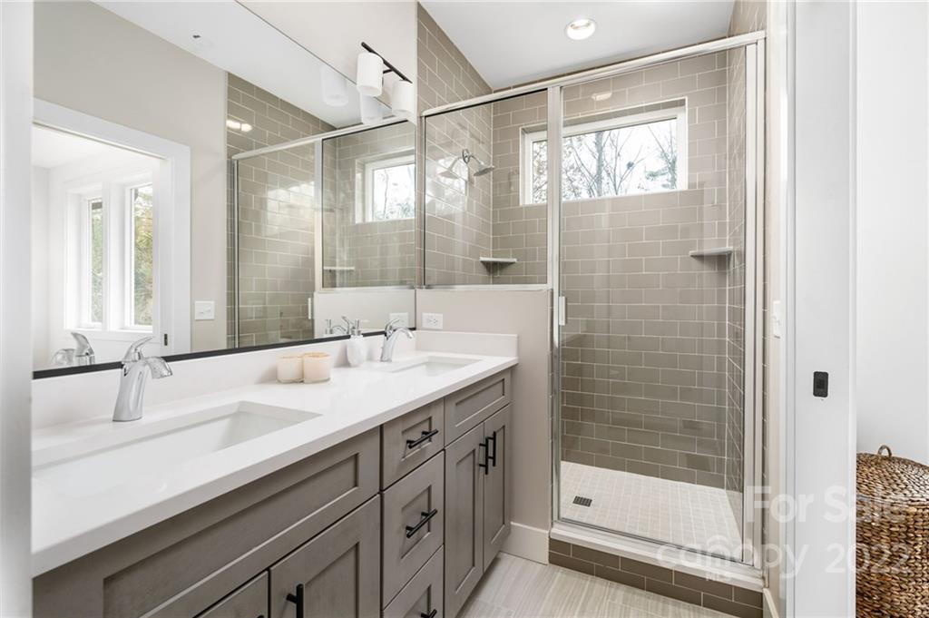 29 Orrinel Way Asheville NC 28806