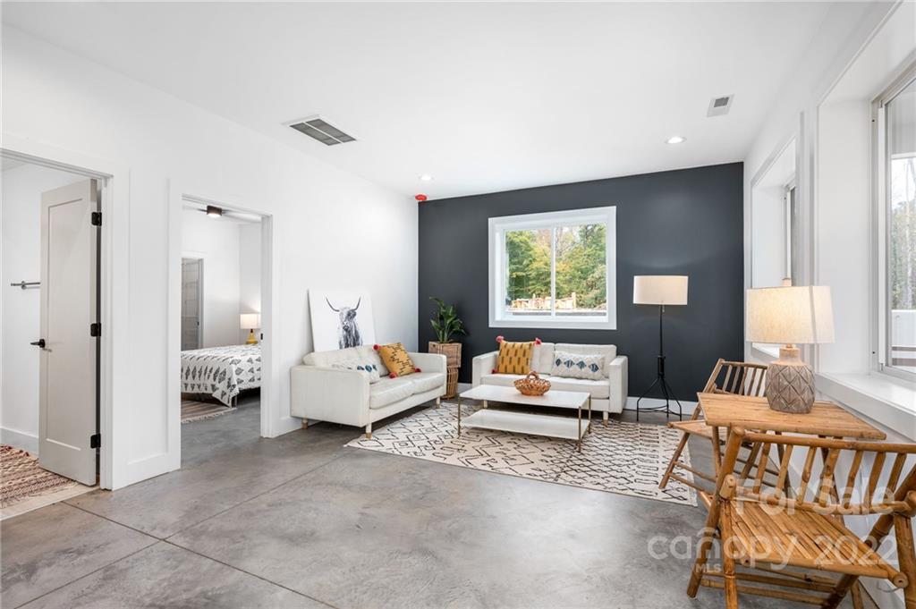 29 Orrinel Way Asheville NC 28806
