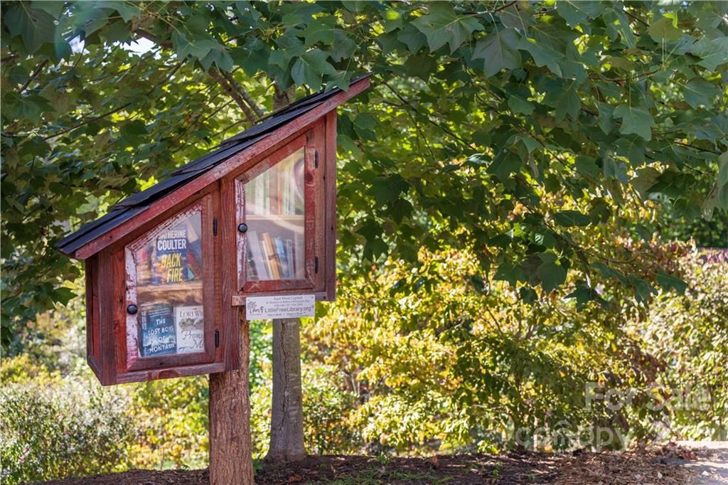 29 Orrinel Way Asheville NC 28806