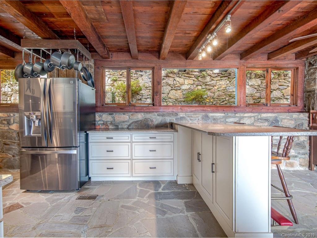 968 Rockhold Drive Asheville NC 28804