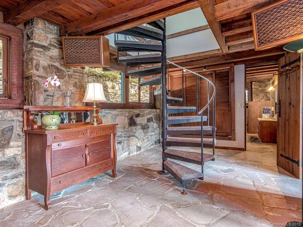 968 Rockhold Drive Asheville NC 28804