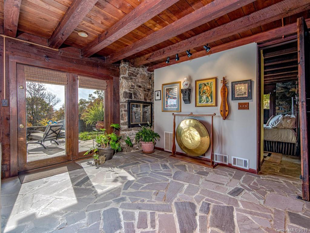 968 Rockhold Drive Asheville NC 28804