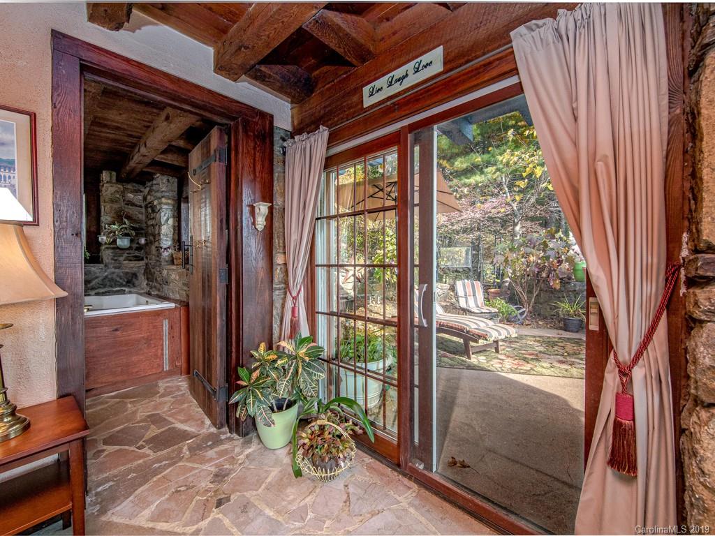 968 Rockhold Drive Asheville NC 28804