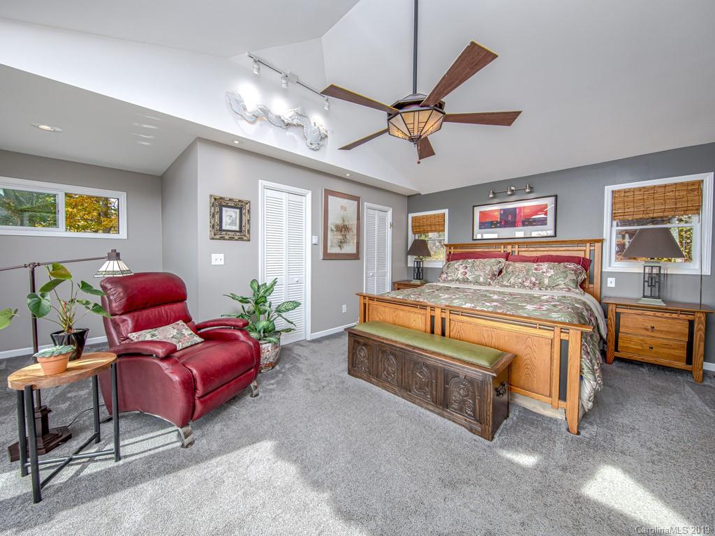 968 Rockhold Drive Asheville NC 28804