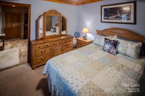 112 N Pinnacle Ridge Road Beech Mountain NC 28604