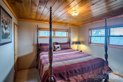 112 N Pinnacle Ridge Road Beech Mountain NC 28604