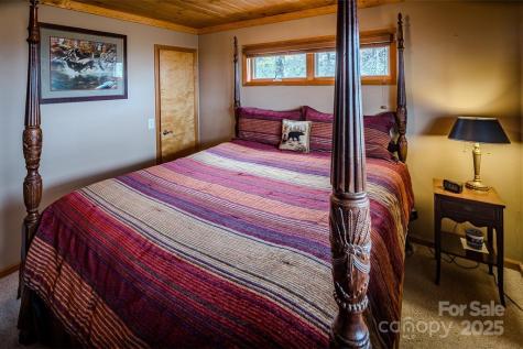 112 N Pinnacle Ridge Road Beech Mountain NC 28604