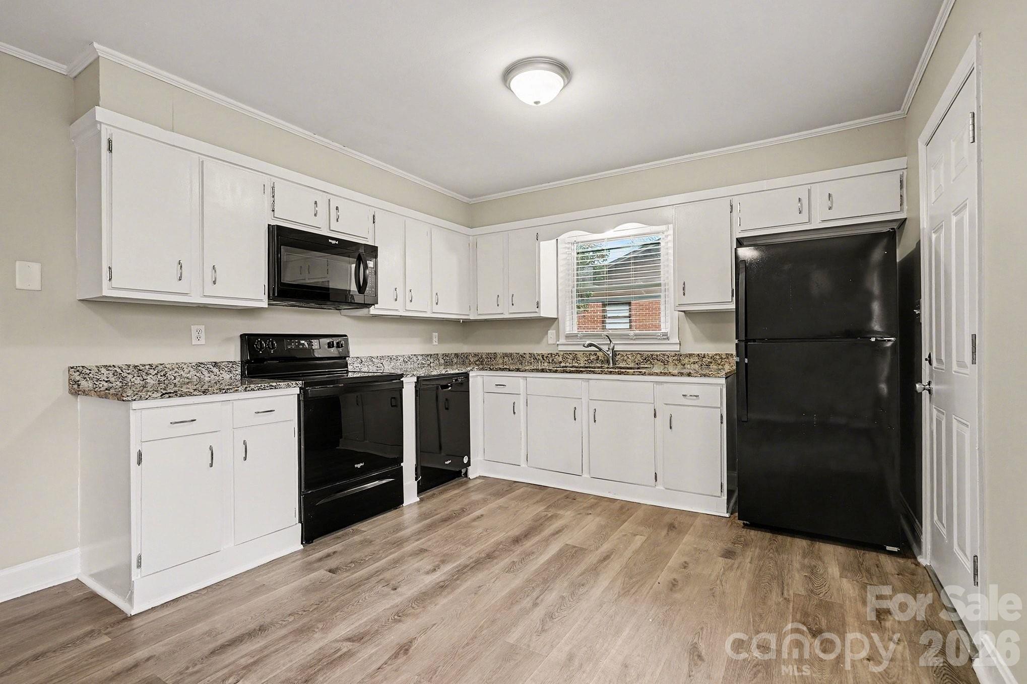 5931 Amity Place Charlotte NC 28212